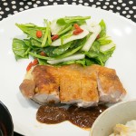 鶏肉のパリパリ焼き〜大根ソテーと2種類のソースつき〜
